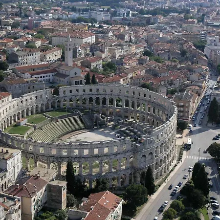 公寓 Marija Busoler 普拉